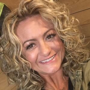 Meet your Posher, Leanne